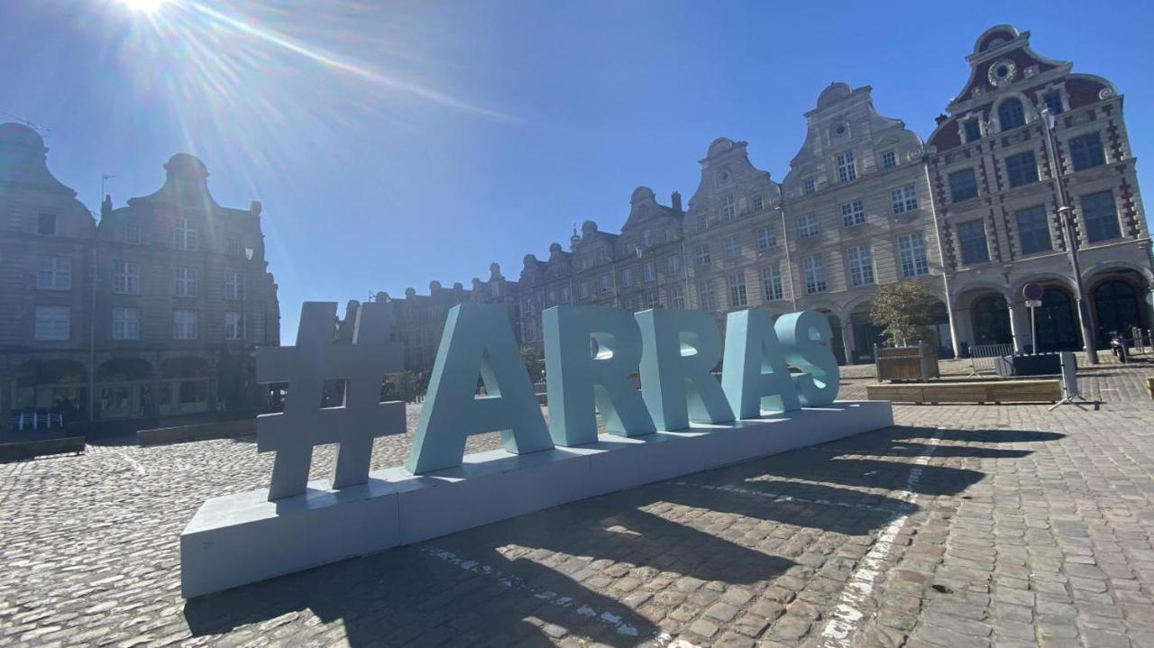 "Au Pied Du Beffroi" - Superbe Emplacement Arras Exterior foto
